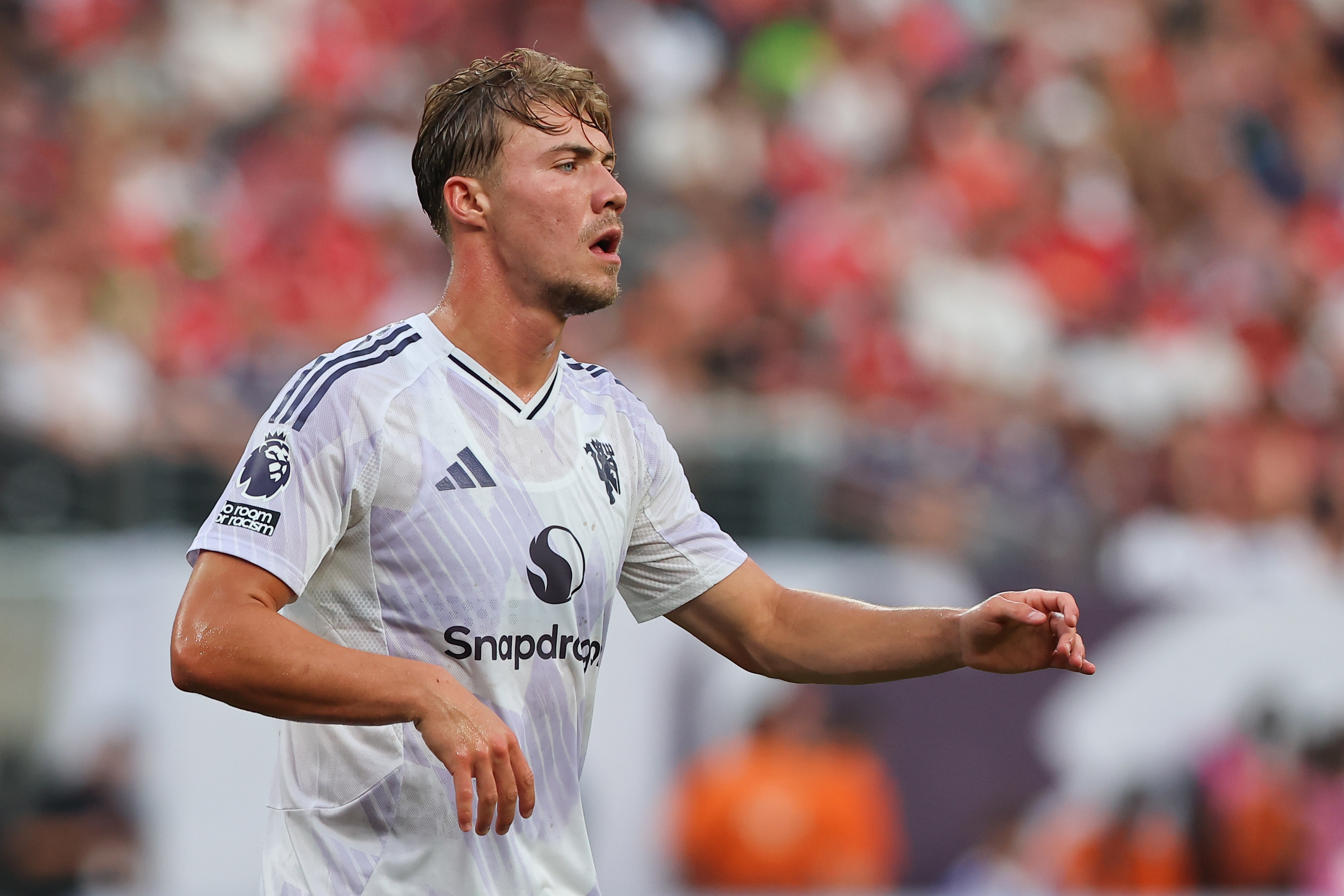 爱游戏体育-那不勒斯掌握霍伊伦转会议程，预计数小时内提交正式合约方案