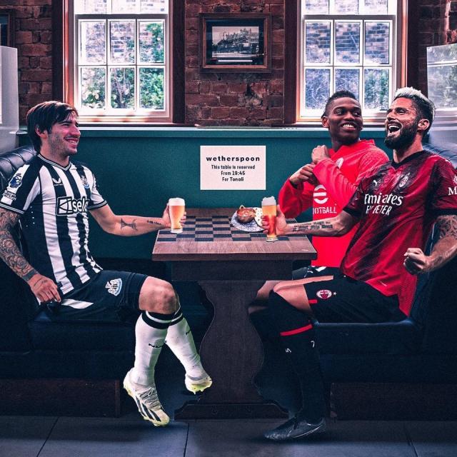 爱游戏全站-欧冠意甲解签：米兰深陷苦战，国米蓝鹰好签